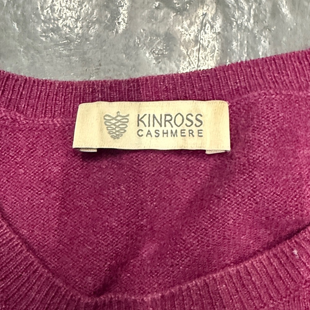 Kinross 100% Cashmere Long Sleeve Crewneck Sweater - Size S (Small)